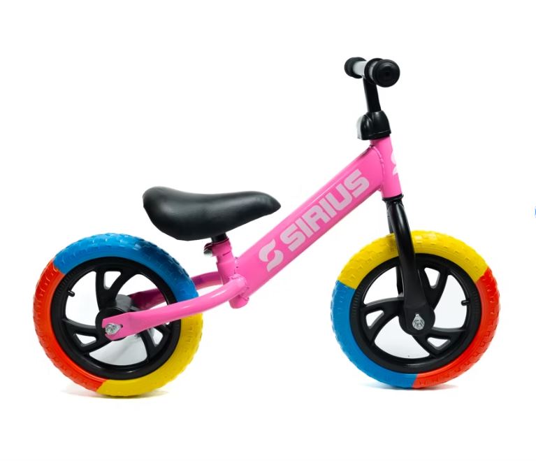 Bicicleta de equilibrio marco rosa y llantas azul, amarillo y naranja